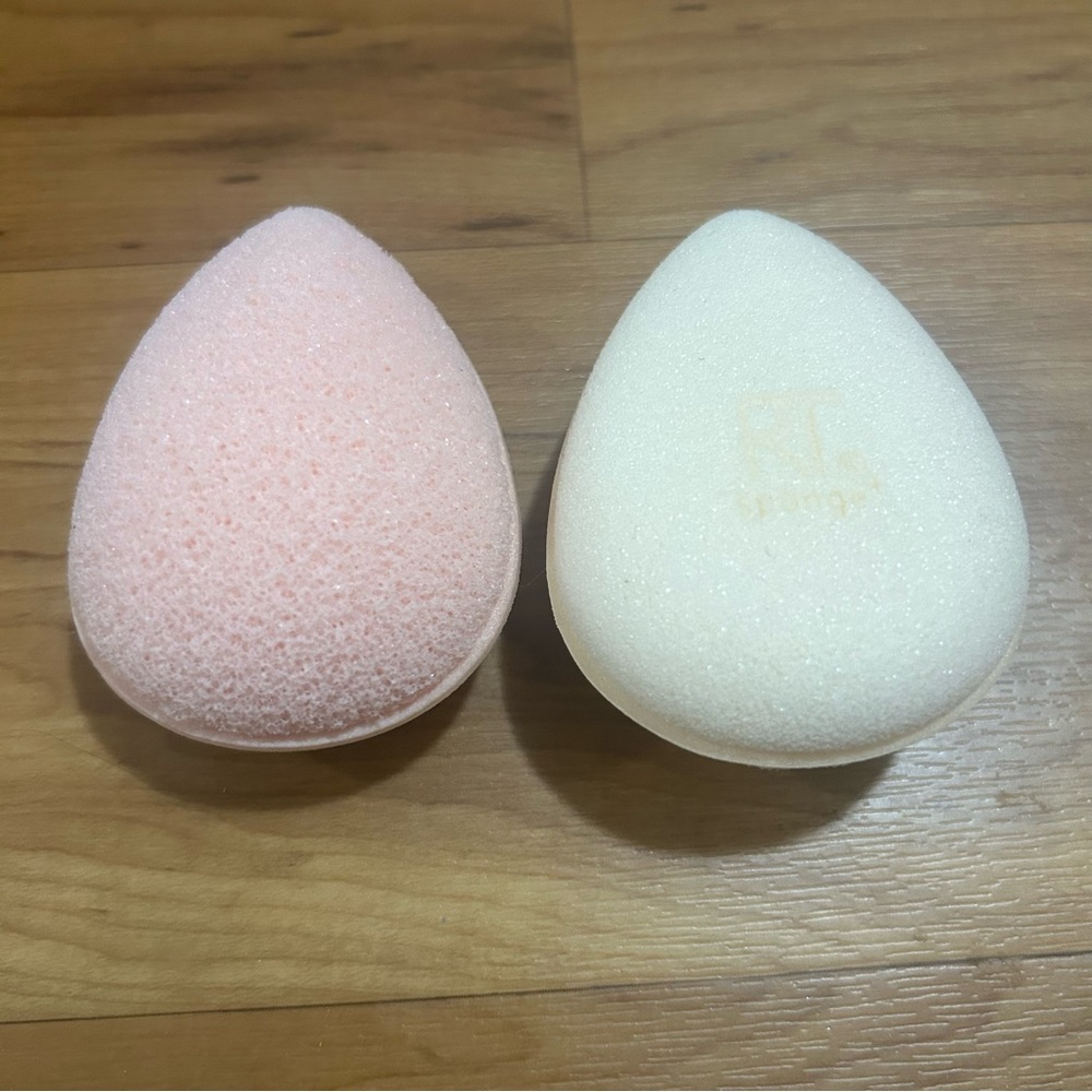 Real Techniques Miracle Cleansing Sponges